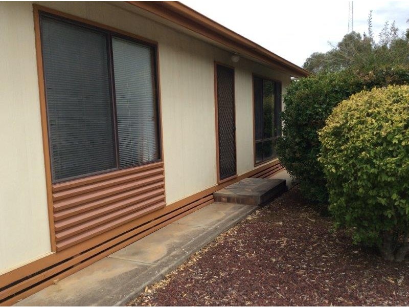 Unit 2/ 51 Victoria Road, Clare SA 5453
