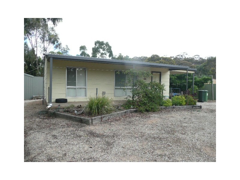 2 COLLEGE ROAD, Sevenhill SA 5453