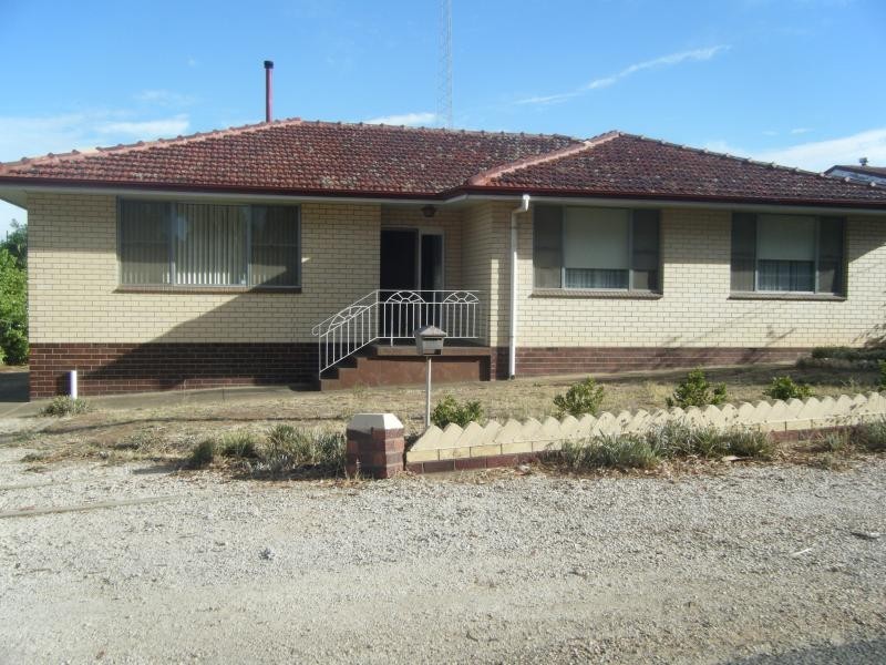 44 Farrell Flat Road, Clare SA 5453