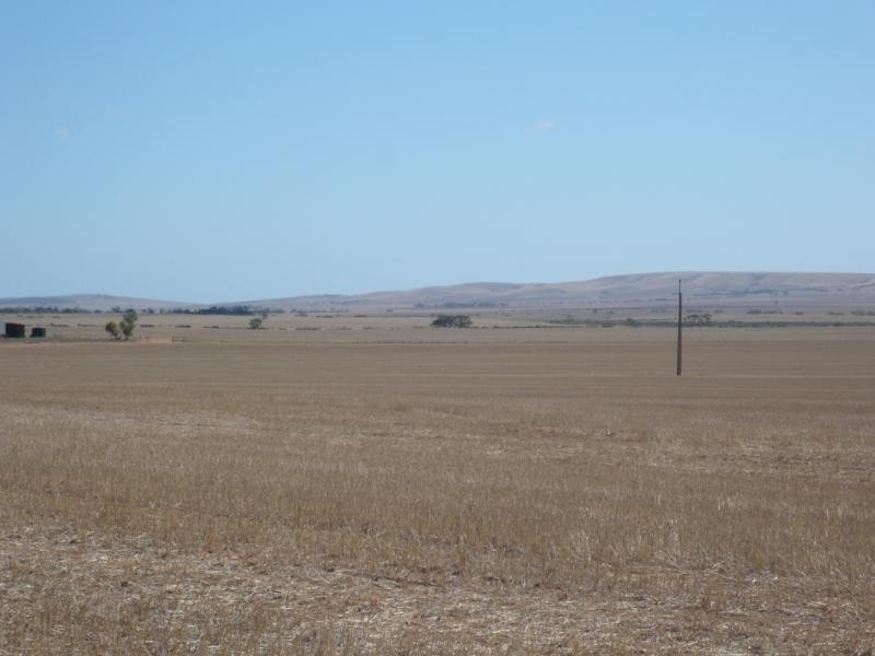 * Red Rock 880.18acs, Everard Central SA 5461
