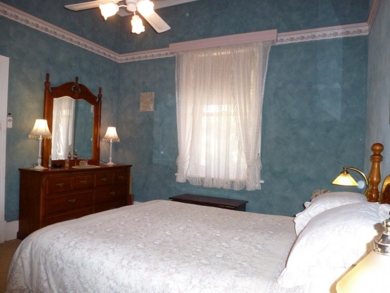 4 Church Street, Burra SA 5417