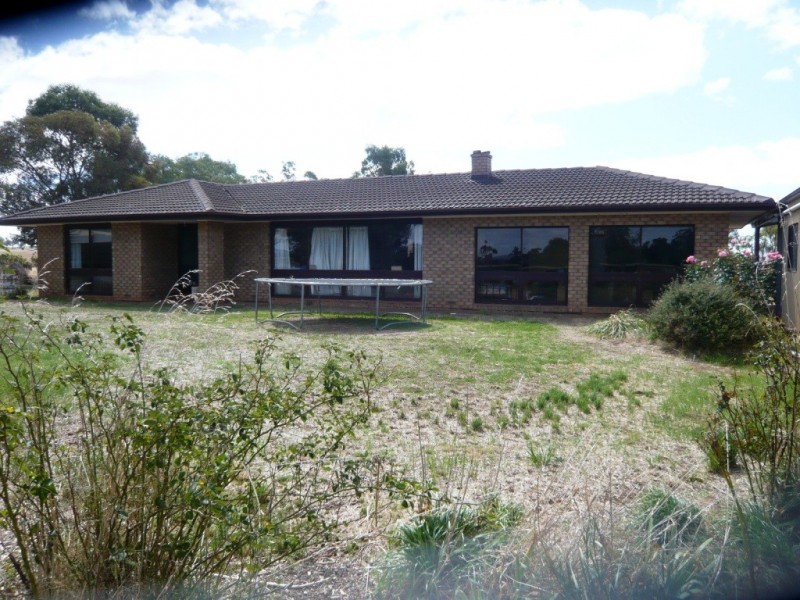 * 286.3ha The Barn 707.59acs, Hill River SA 5453