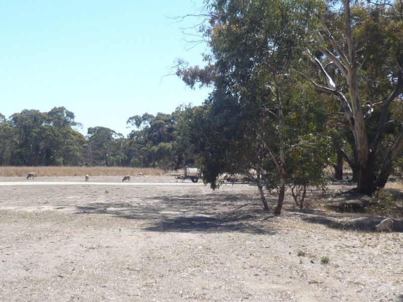 * 12.74ha Rosella Ranch 31.48acs, Clare SA 5453