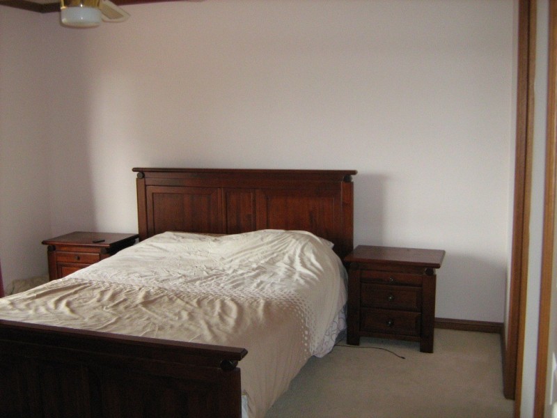 10 MICHAEL COURT, Clare SA 5453