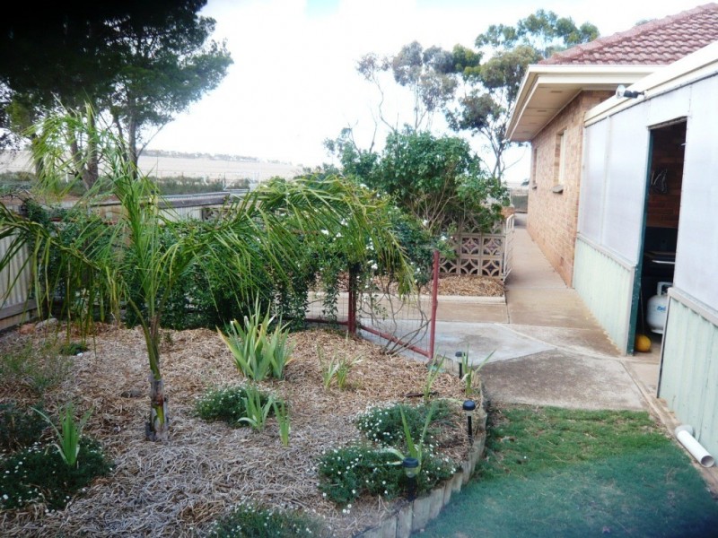 * 10.11ha “Stylish Farmlet” 25acs, Nantawarra SA 5550