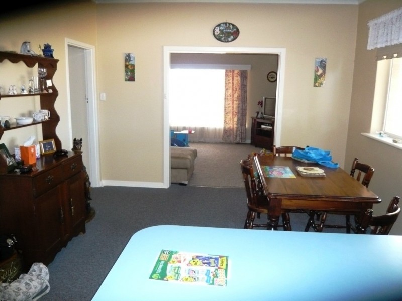 * 10.11ha “Stylish Farmlet” 25acs, Nantawarra SA 5550