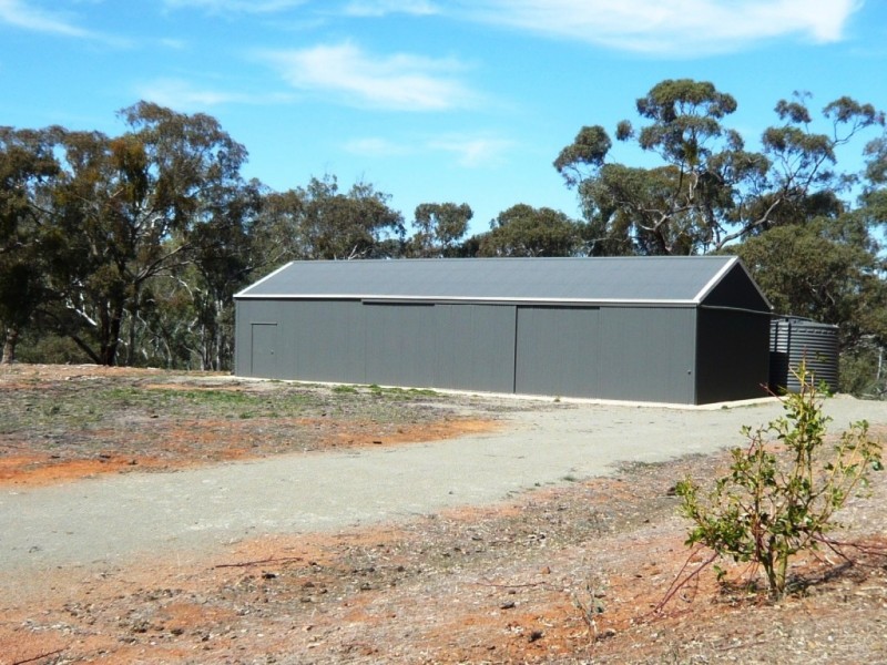 * 29.59ha Skilly 80.33acs, Clare SA 5453