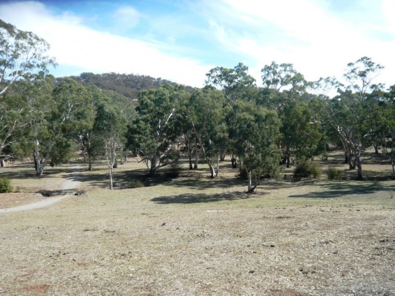 * 29.59ha Skilly 80.33acs, Clare SA 5453