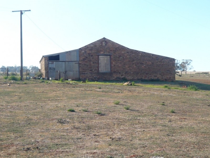 * 143.29ha DIXONS 325.5acs, Auburn SA 5451