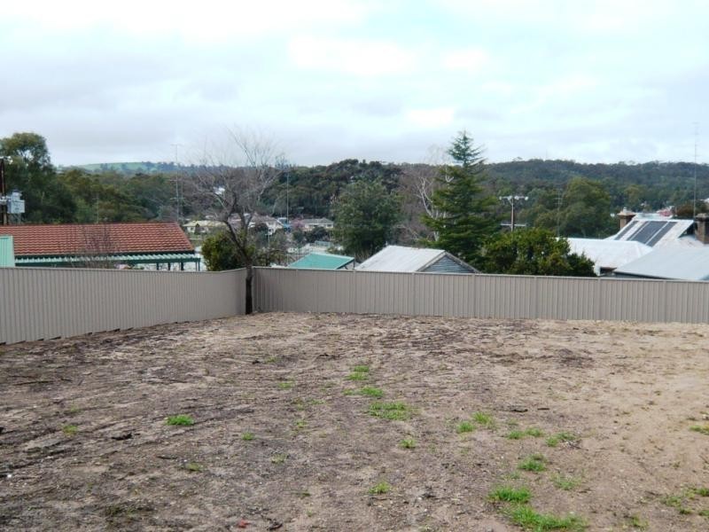 1 Bright Street, Clare SA 5453