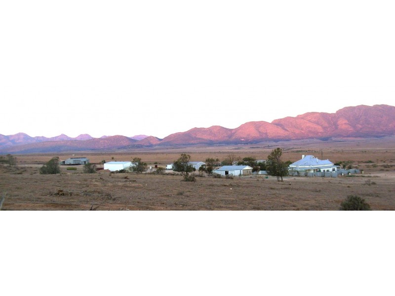 * Hawker to Leigh Creek Road, Hawker SA 5434
