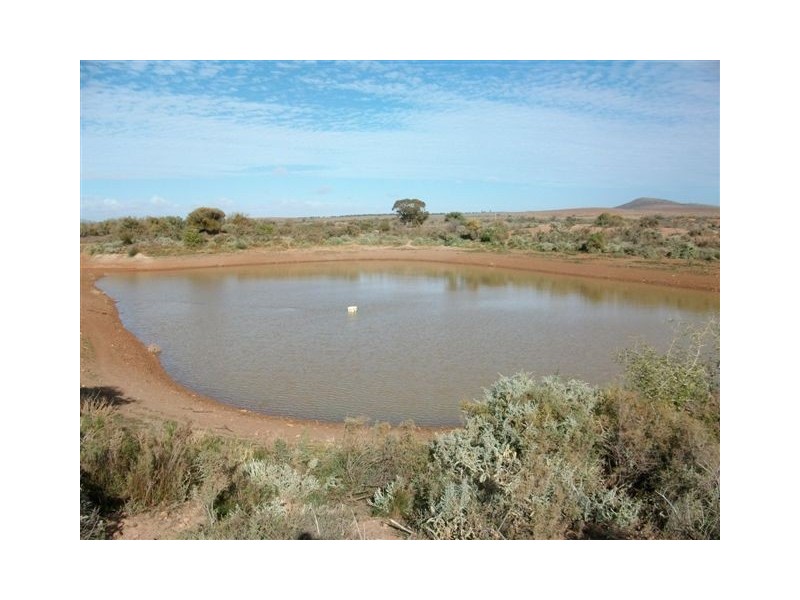* Hawker to Leigh Creek Road, Hawker SA 5434
