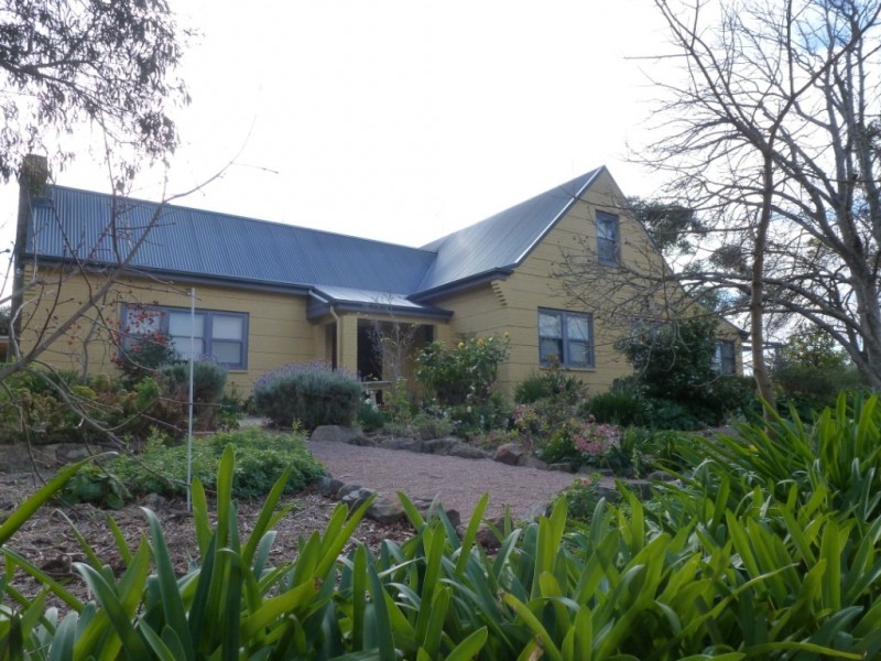 23 Agnes Street, Clare SA 5453