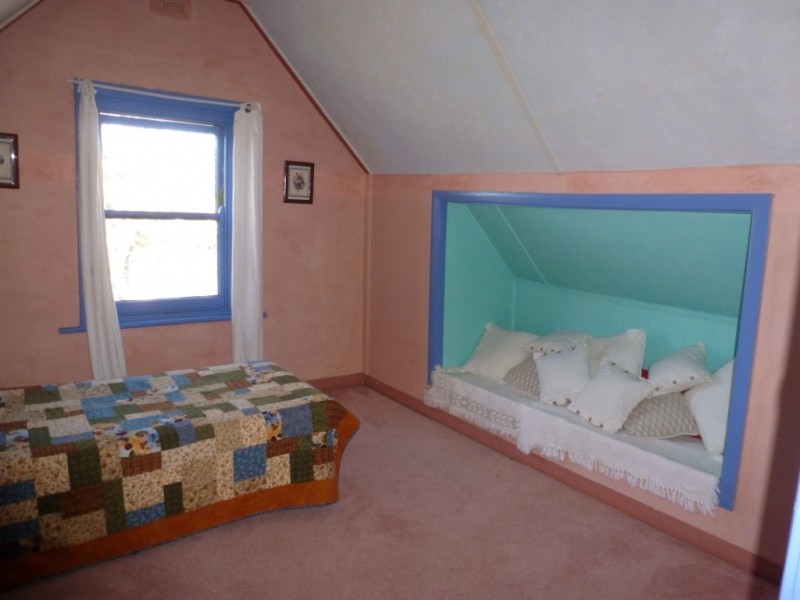 23 Agnes Street, Clare SA 5453