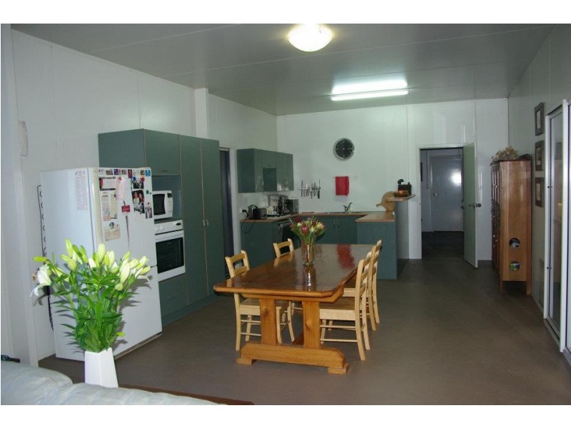 * 54.36ha “Just Sams” 134.3acs, Clare SA 5453