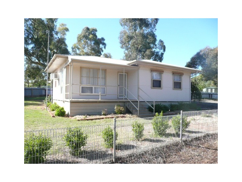 11 Park Street, Burra SA 5417