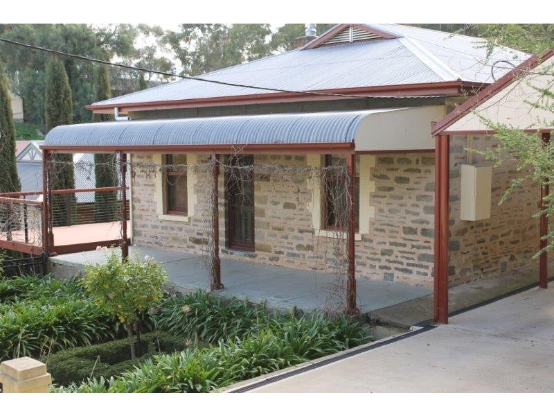 10 Wright Place, Clare SA 5453