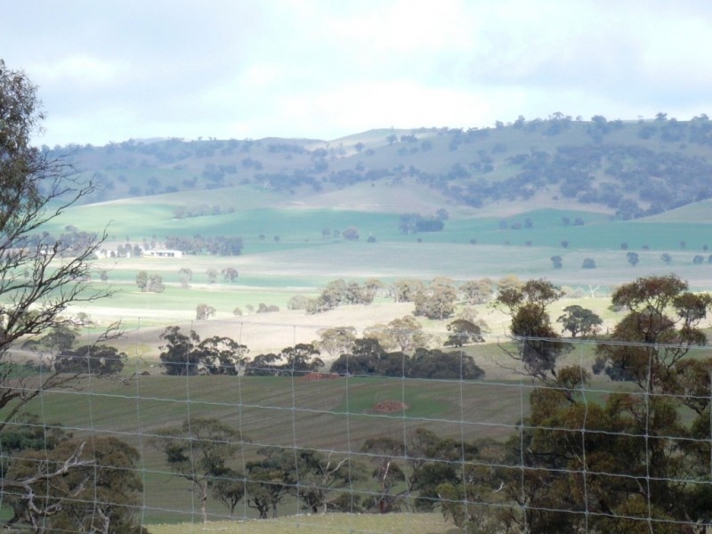 * 297.6ha Whitings 735.5acs, Jamestown SA 5491