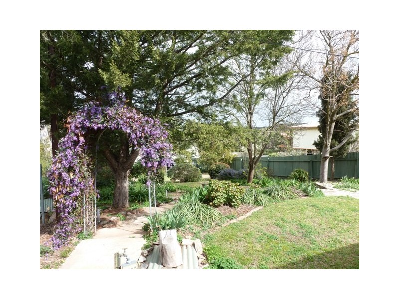 9 Ayers Street, Burra SA 5417