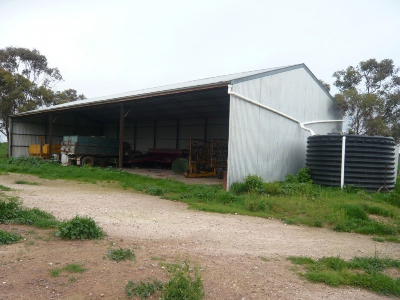 * 8.366ha Broadview Heights Homestead 20.67acs, Koolunga SA 5464