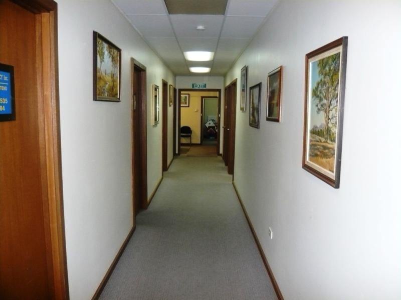 31 Old North Rd, Clare SA 5453