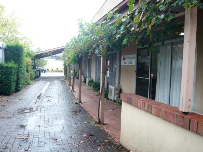 31 Old North Rd, Clare SA 5453