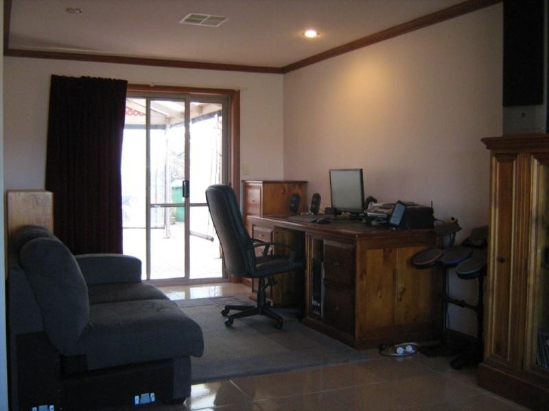 10 Michael Court, Clare SA 5453