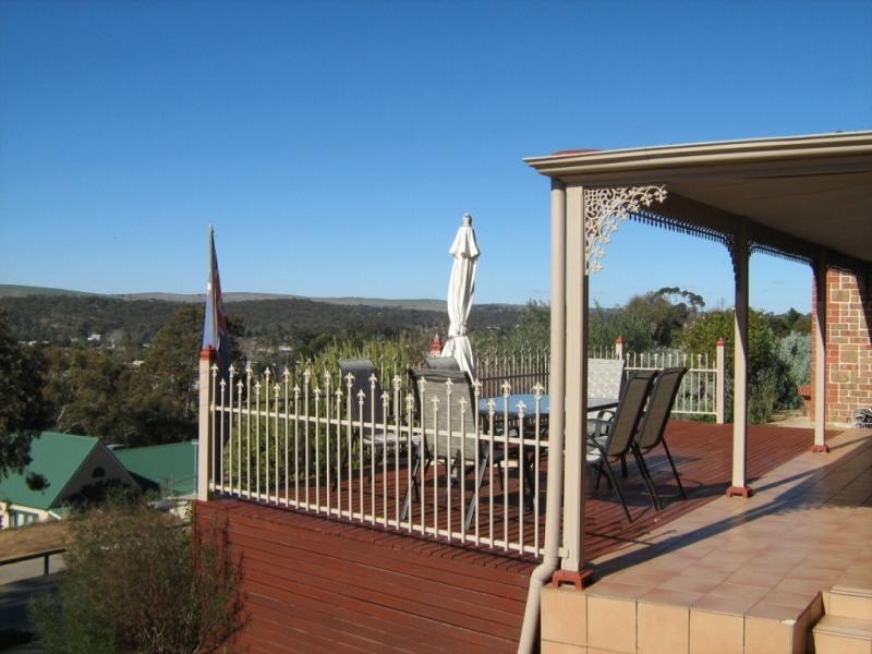 10 Michael Court, Clare SA 5453