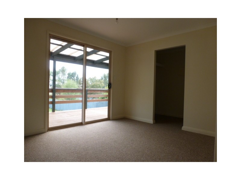 47 Essington Avenue, Clare SA 5453