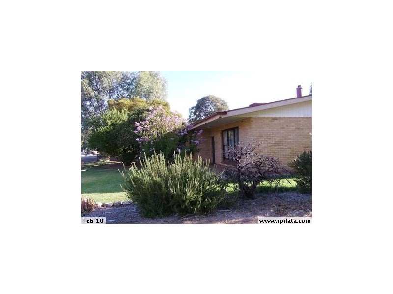 1 Cooper Street, Riverton SA 5412
