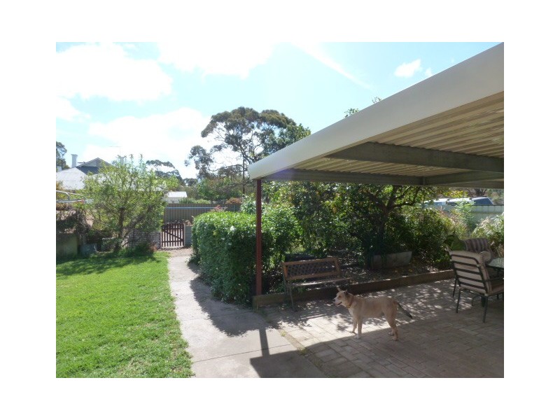 1 Cooper Street, Riverton SA 5412
