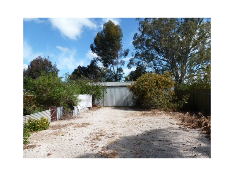1 Cooper Street, Riverton SA 5412