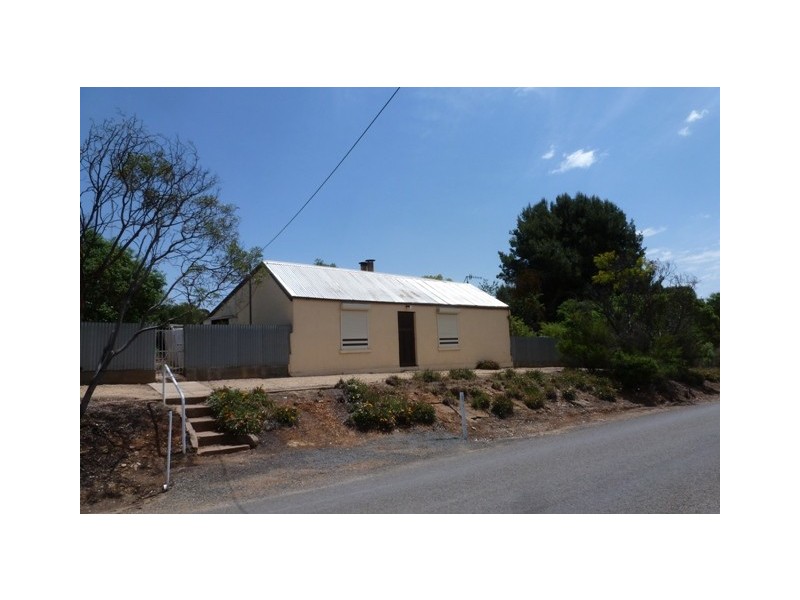 26 Thames Street, Burra SA 5417