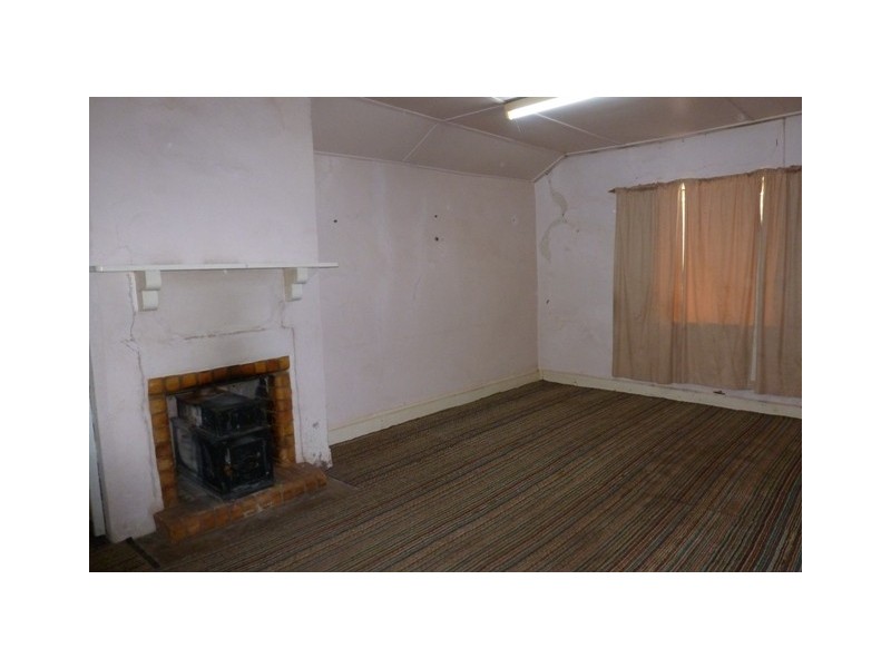 26 Thames Street, Burra SA 5417