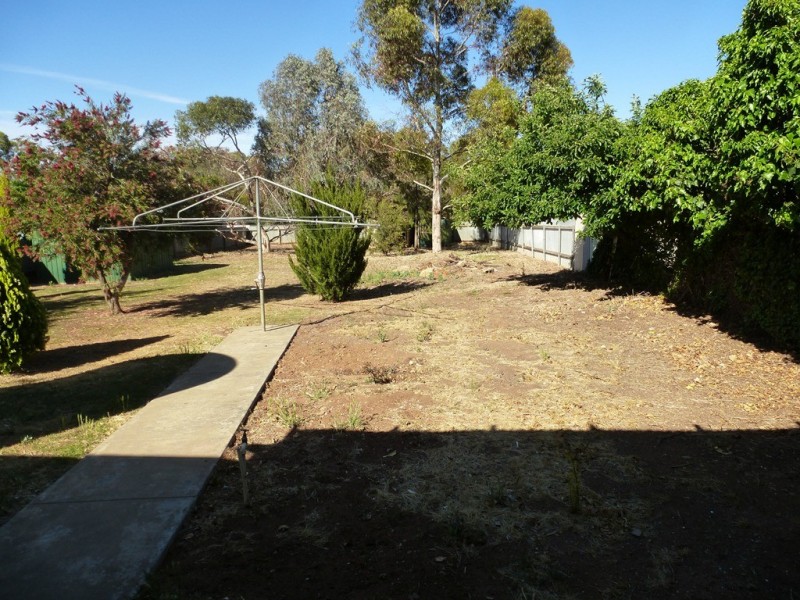 10 Smelts Road, Burra SA 5417