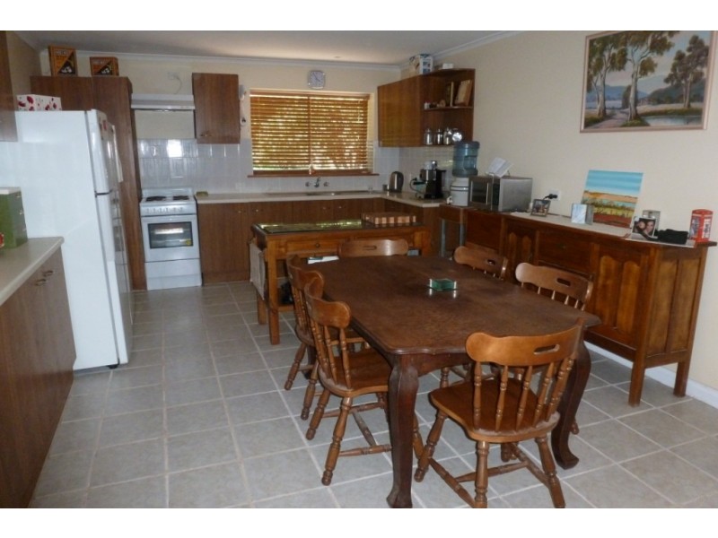 2 Senafe Street, Farrell Flat SA 5416