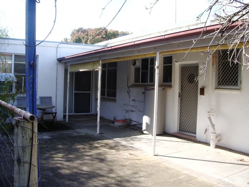 104 Main North Road, Clare SA 5453