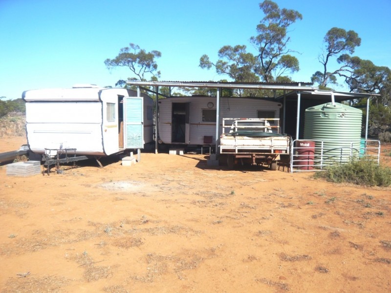 - “Duttons Trough East”, Burra SA 5417