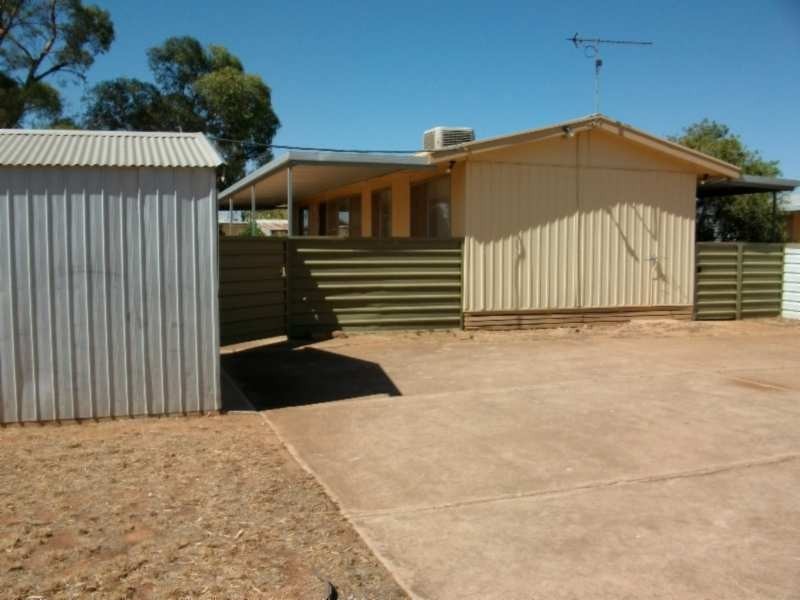 30 Queen Street, Peterborough SA 5422