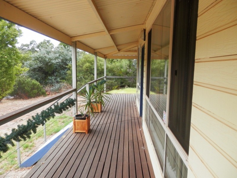 4 Edward Street, Clare SA 5453