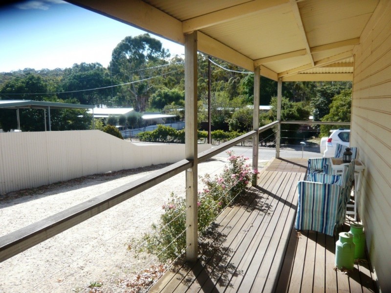 4 Edward Street, Clare SA 5453