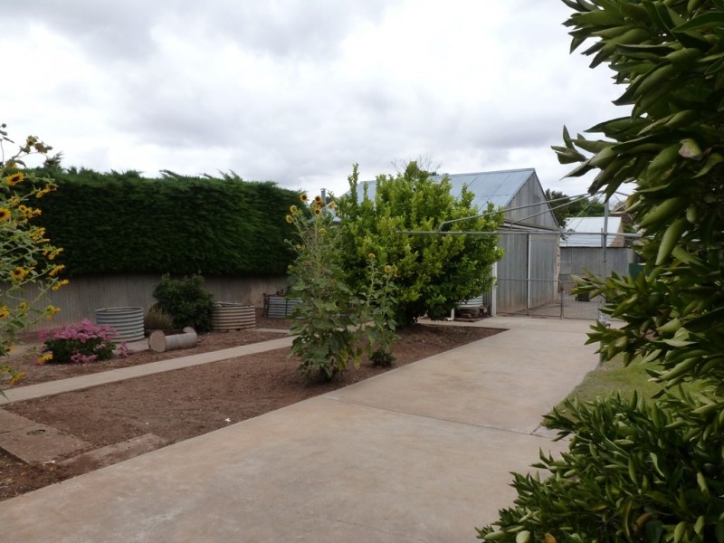 13 CHAPEL STREET, Burra SA 5417