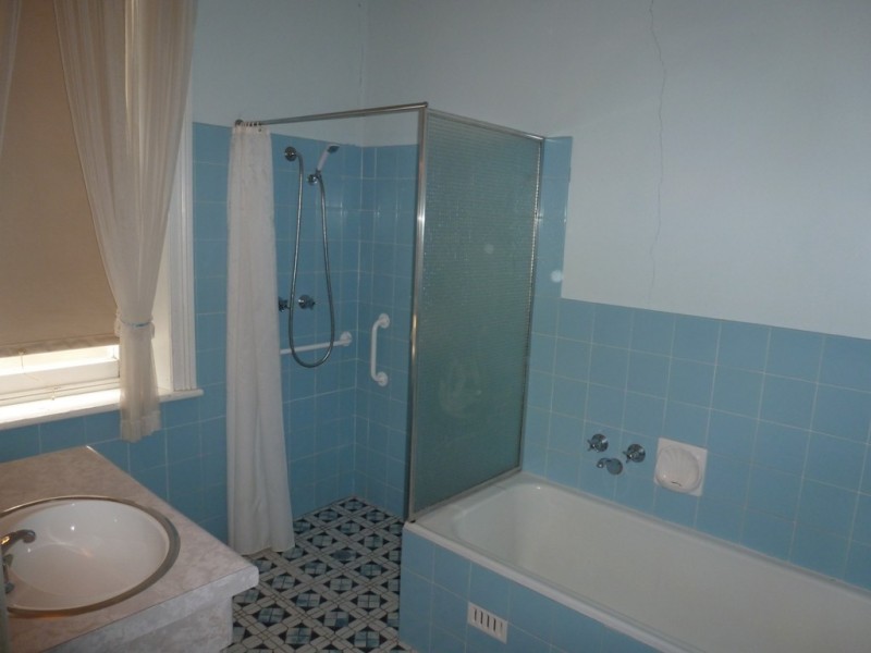 13 CHAPEL STREET, Burra SA 5417