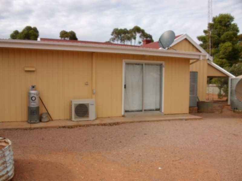 2 Heysen Street, Hawker SA 5434