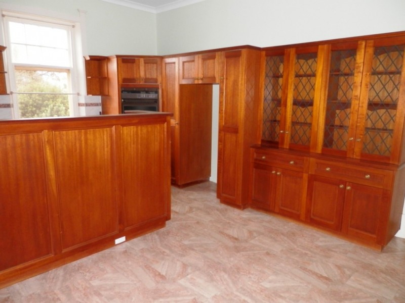 1 Lelante Street, Burra SA 5417