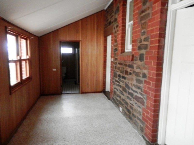 1 Lelante Street, Burra SA 5417