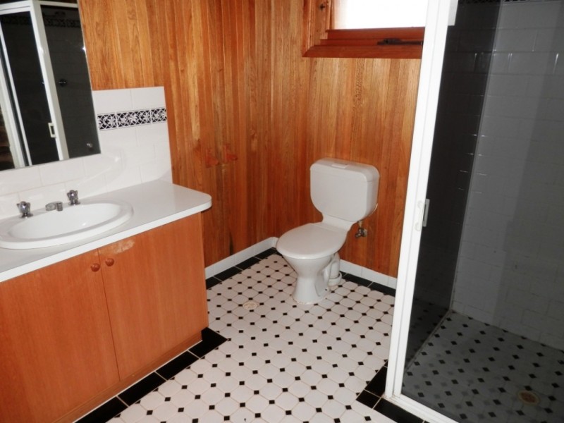 1 Lelante Street, Burra SA 5417