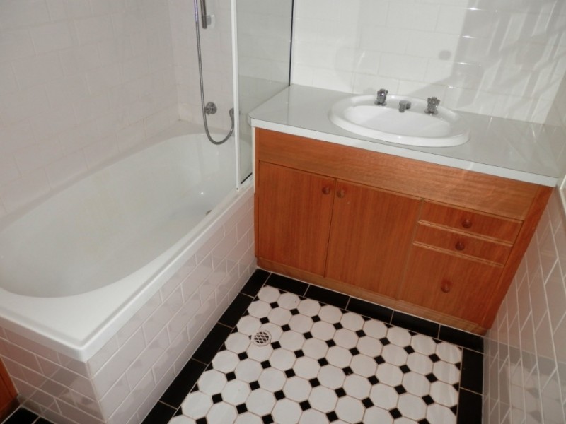 1 Lelante Street, Burra SA 5417