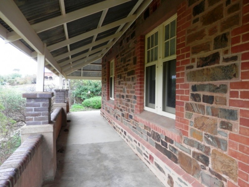 1 Lelante Street, Burra SA 5417