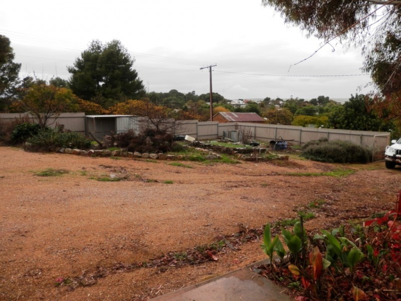 1 Lelante Street, Burra SA 5417